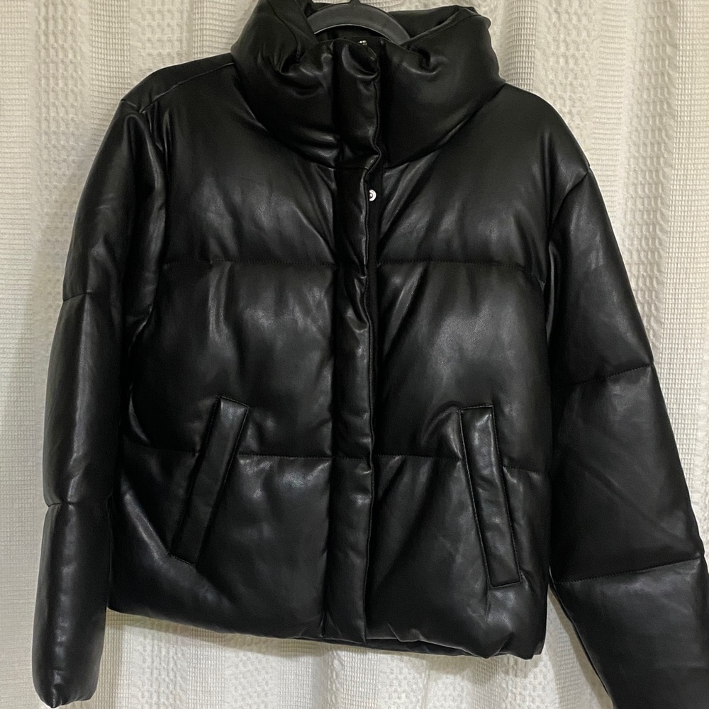 Abercrombie & Fitch Black Puffer Jacket
